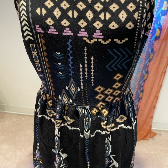 Forever 21 multicolored print tie back dress - Picture 2 of 6